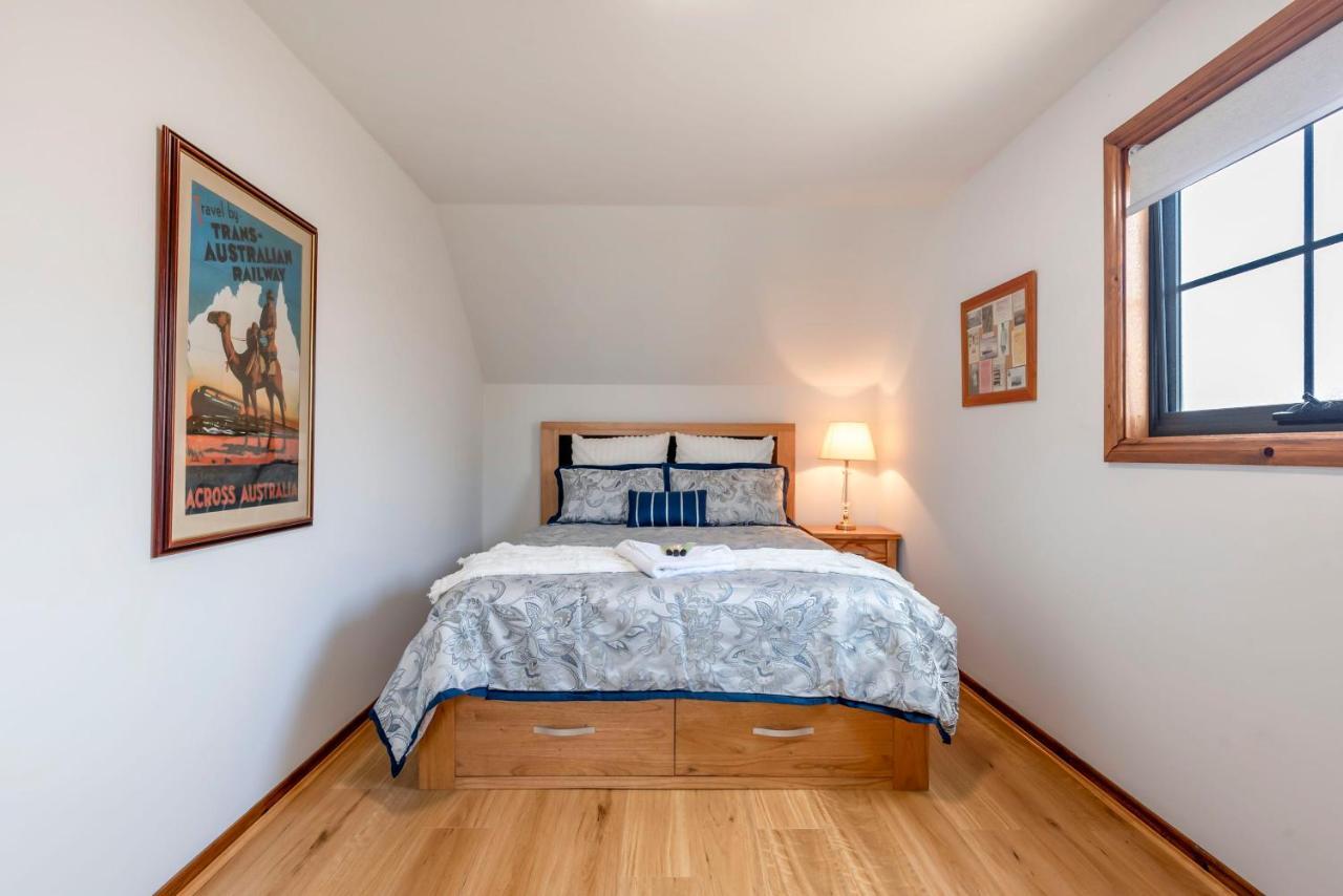 Welcoming Ambiant 3br Abode Holiday home *